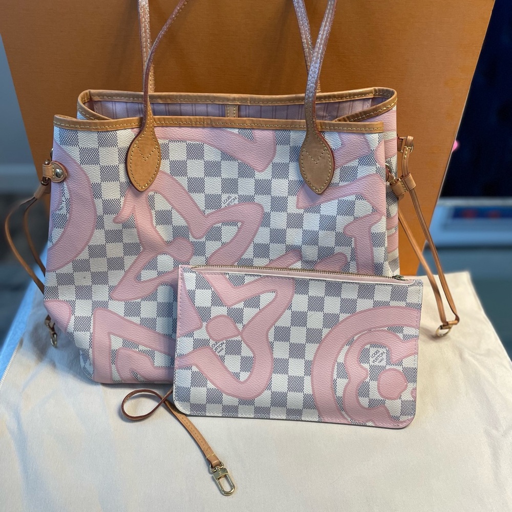 Louis Vuitton Neverful MM Damier Azul limited Tahitian Rose Edition.